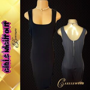 Classic Black Scoop Neck Sheath Dress